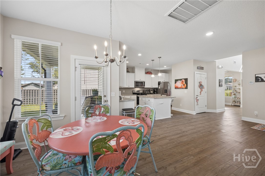 10 High Meadow Crossing Property Photo 16