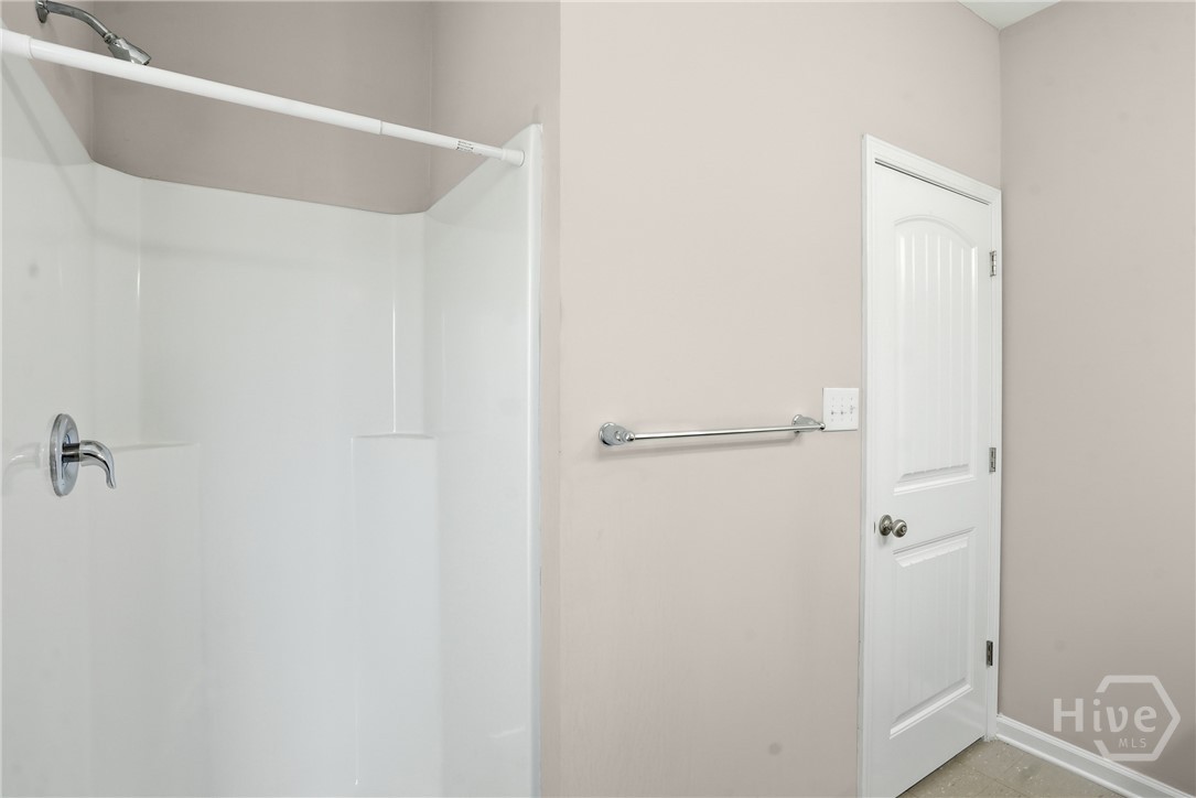 401 Olde Ivey Square Property Photo 7