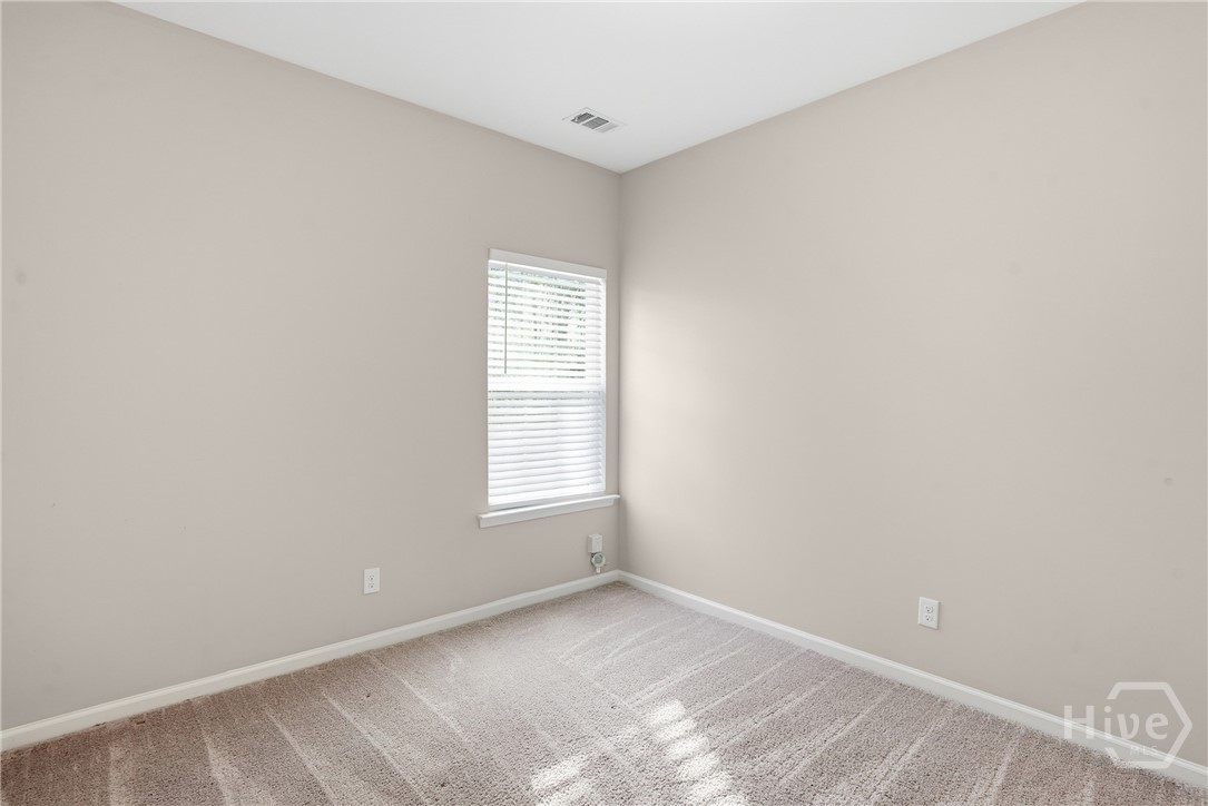 401 Olde Ivey Square Property Photo 8