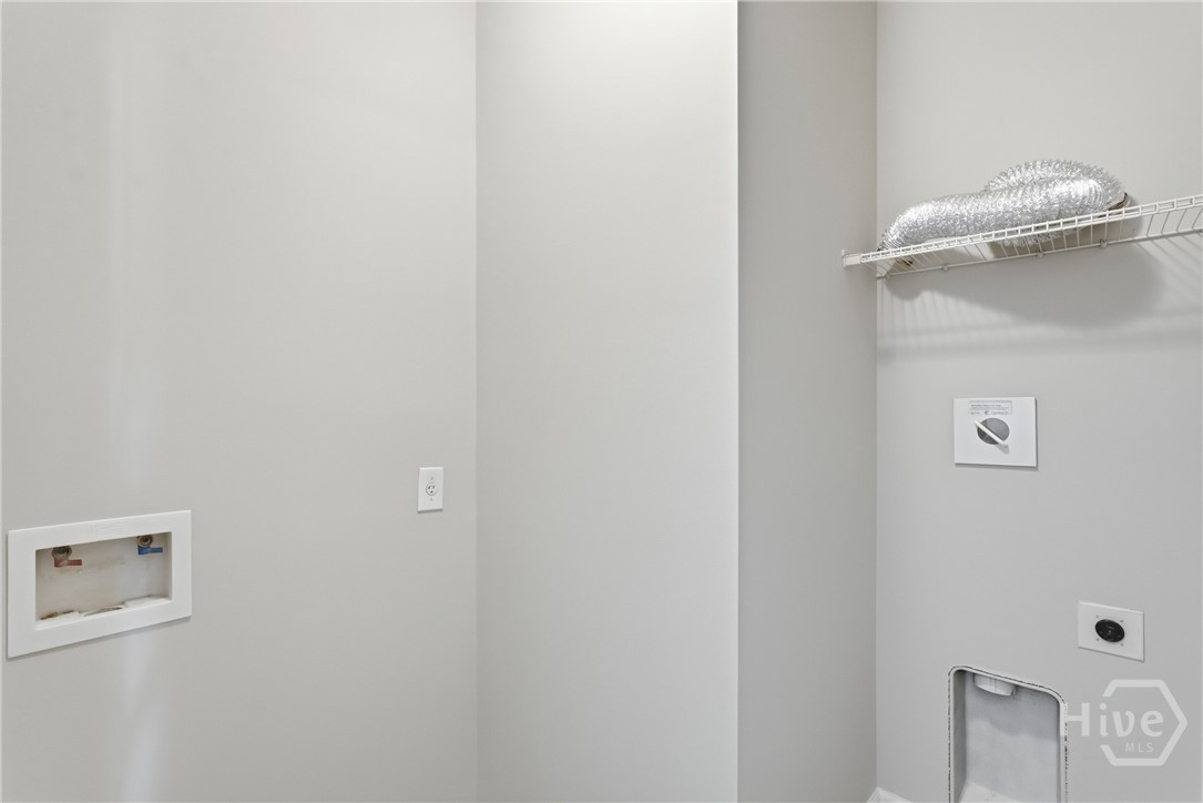 401 Olde Ivey Square Property Photo 26