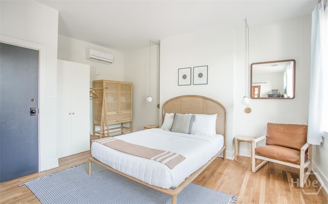 1 E Gordon Street Studio Property Photo 6