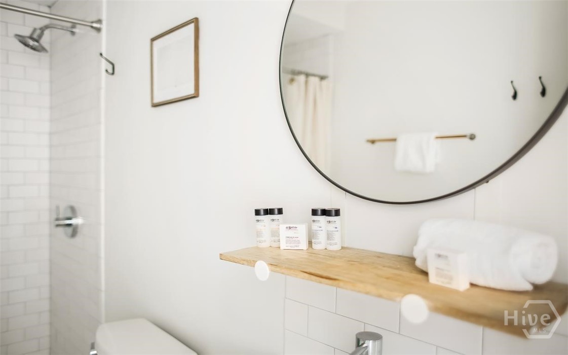 1 E Gordon Street Studio Property Photo 14