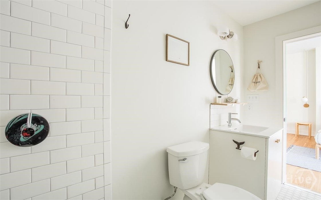 1 E Gordon Street Studio Property Photo 15