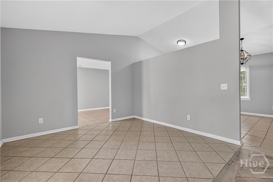 239 Pointe South Drive Property Photo 11