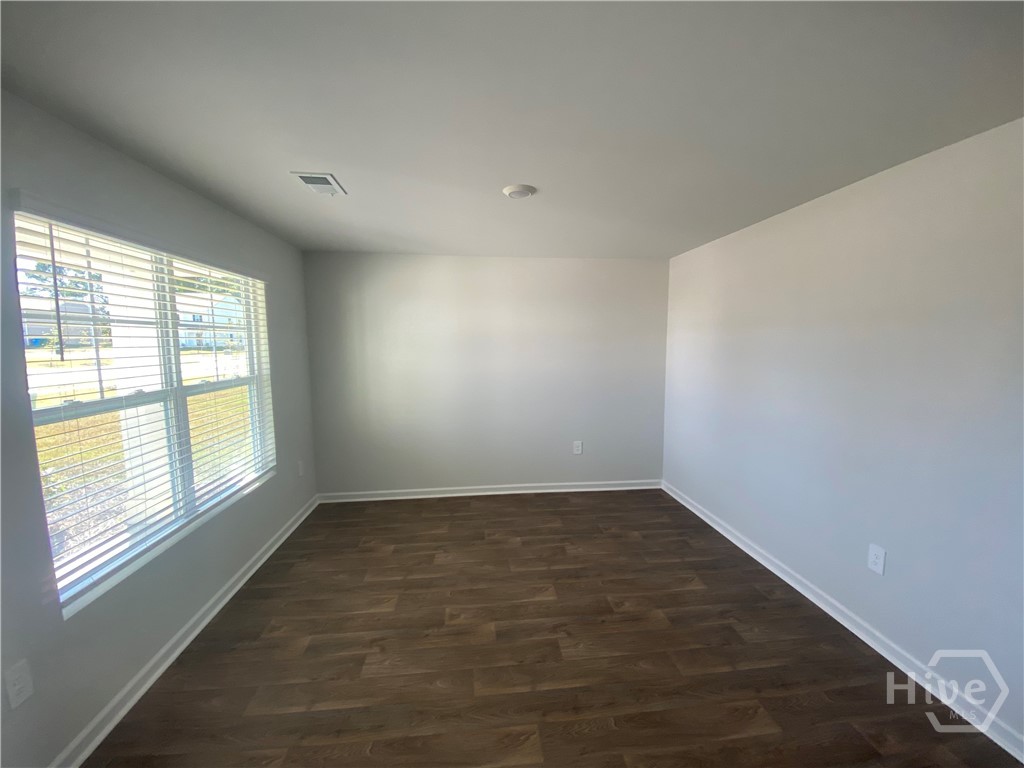 407 Seabreeze Drive Property Photo 6