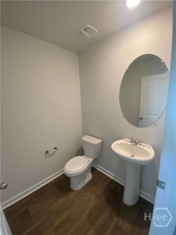 407 Seabreeze Drive Property Photo 7