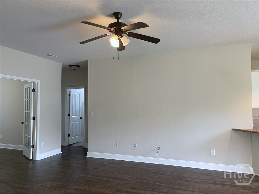111 Willow Drive Property Photo 4