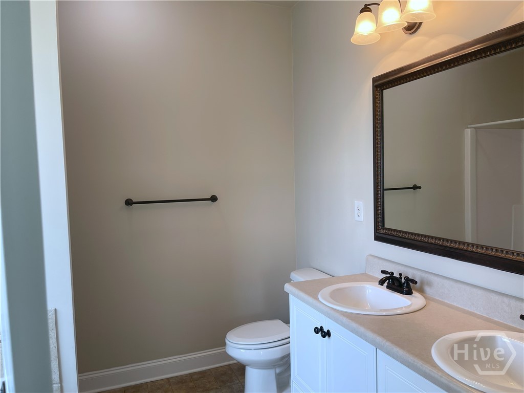 111 Willow Drive Property Photo 10