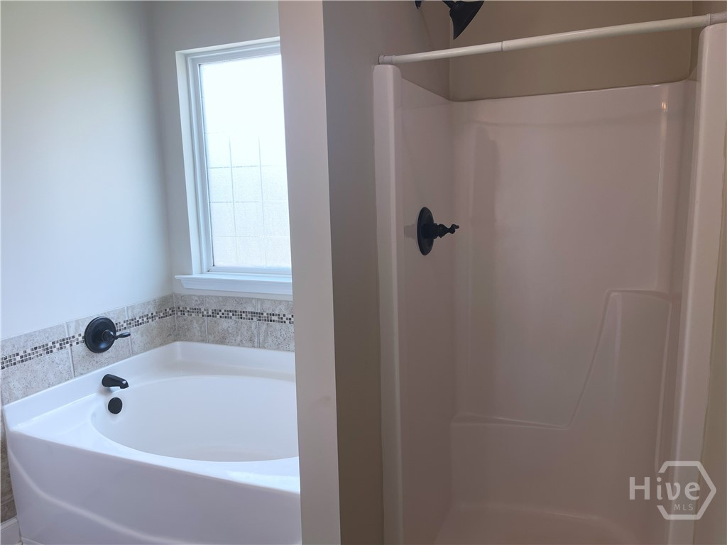 111 Willow Drive Property Photo 11