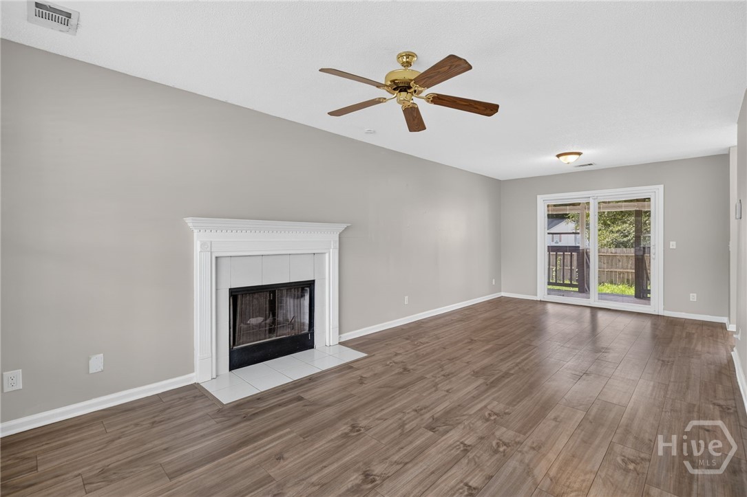 17 Leeward Drive Property Photo 2