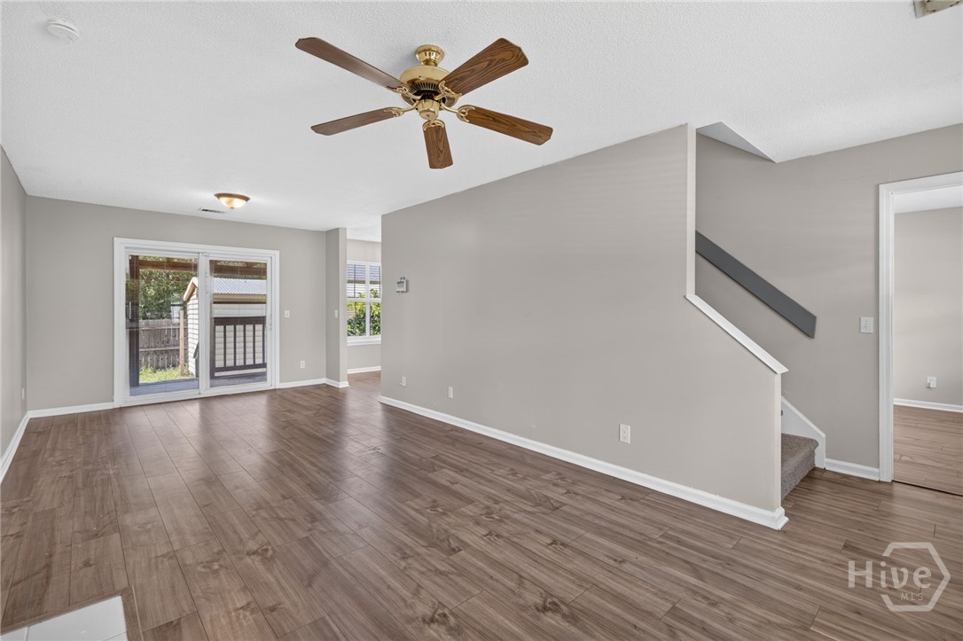 17 Leeward Drive Property Photo 3
