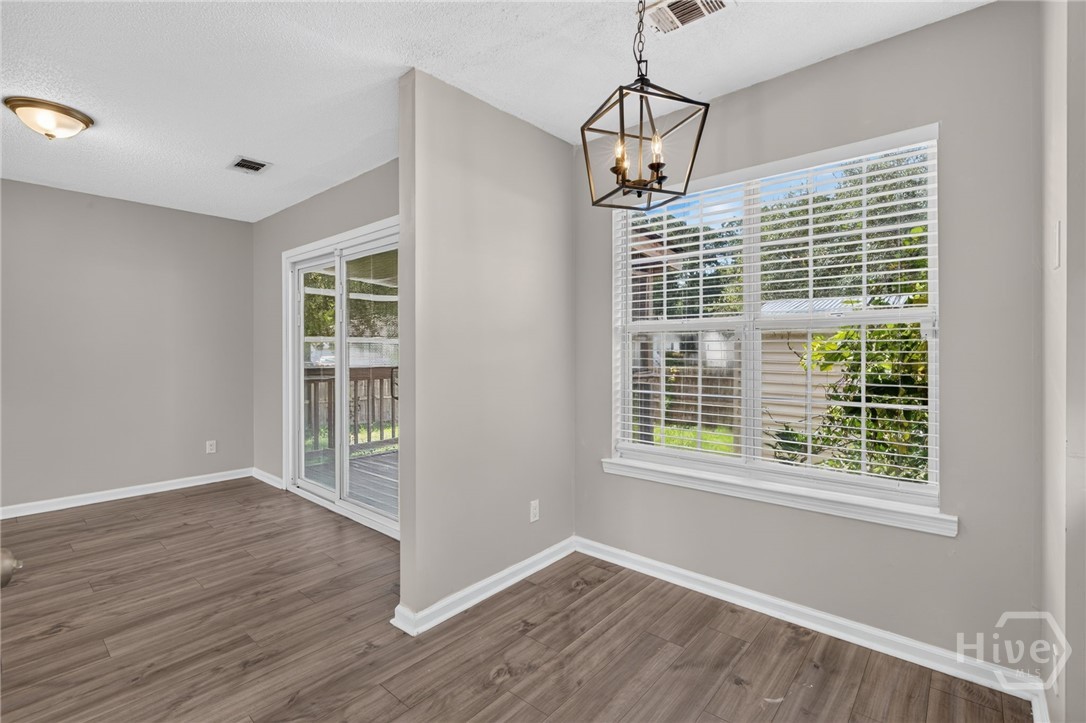17 Leeward Drive Property Photo 10