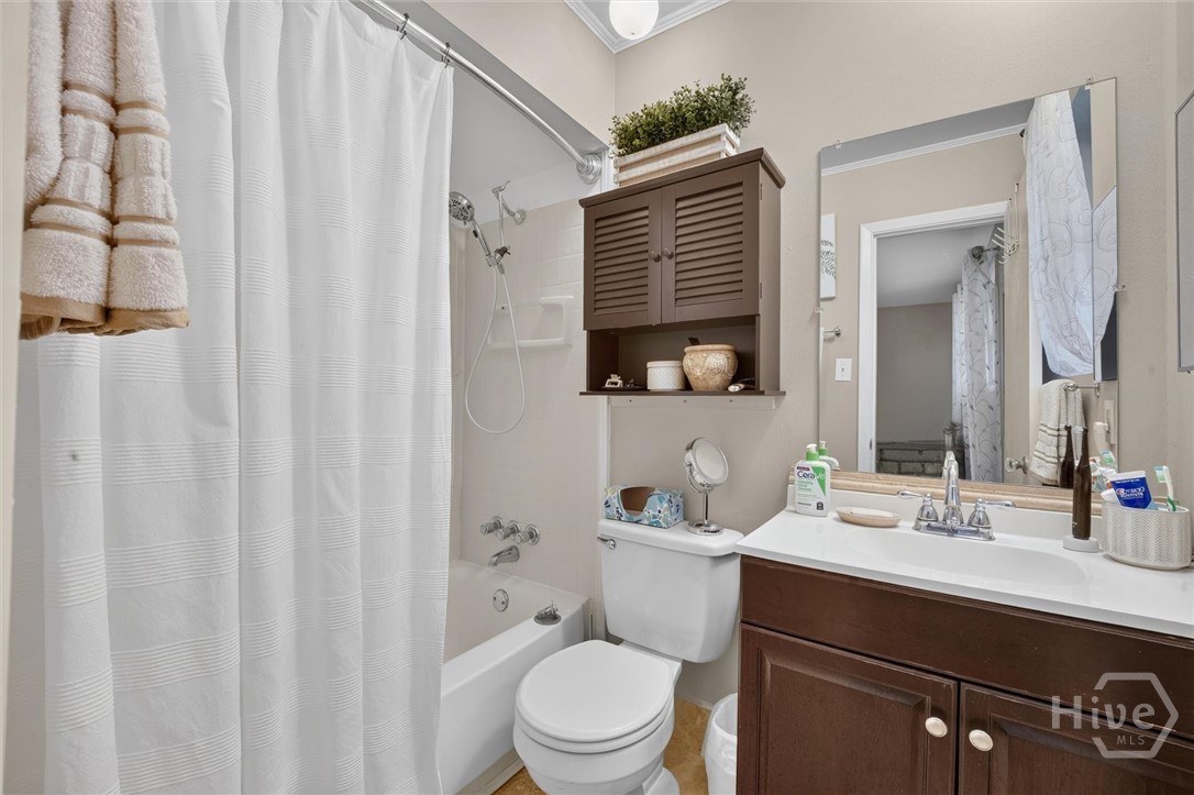 406 Willow Road Property Photo 16