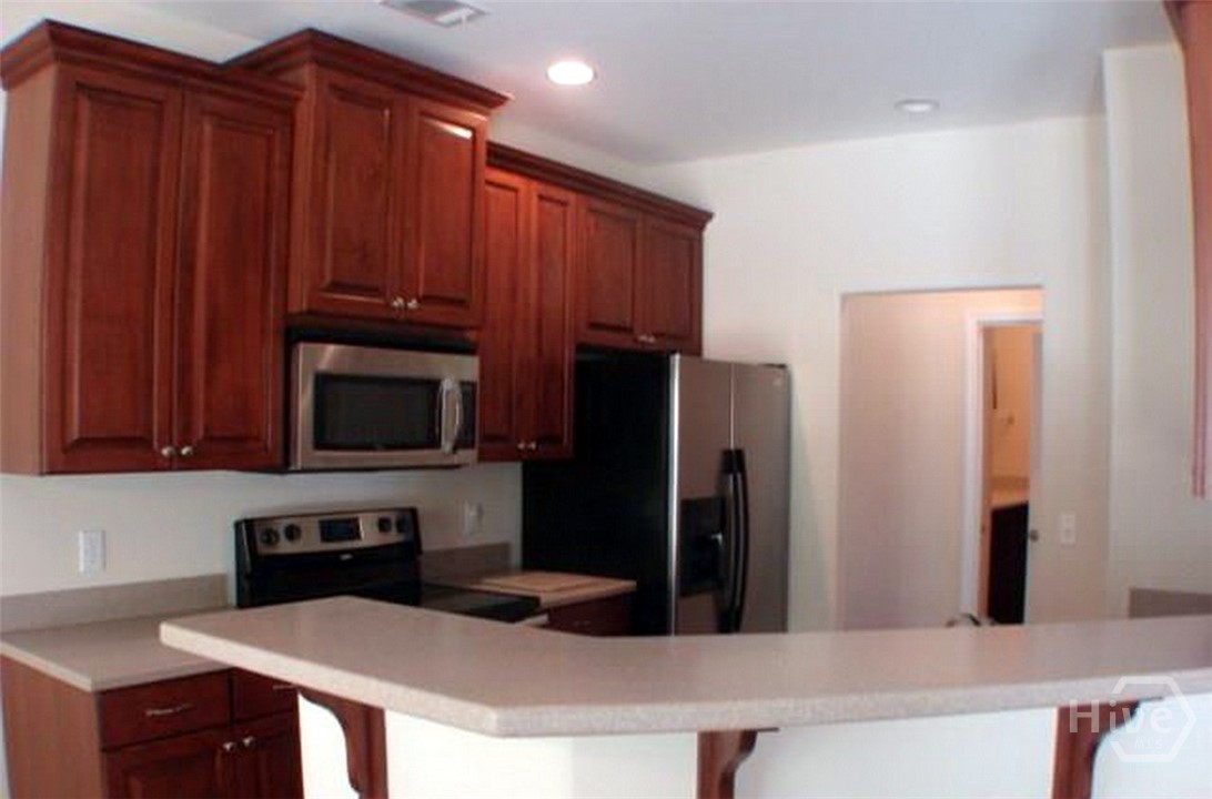 216 Carlisle Way Property Photo 4