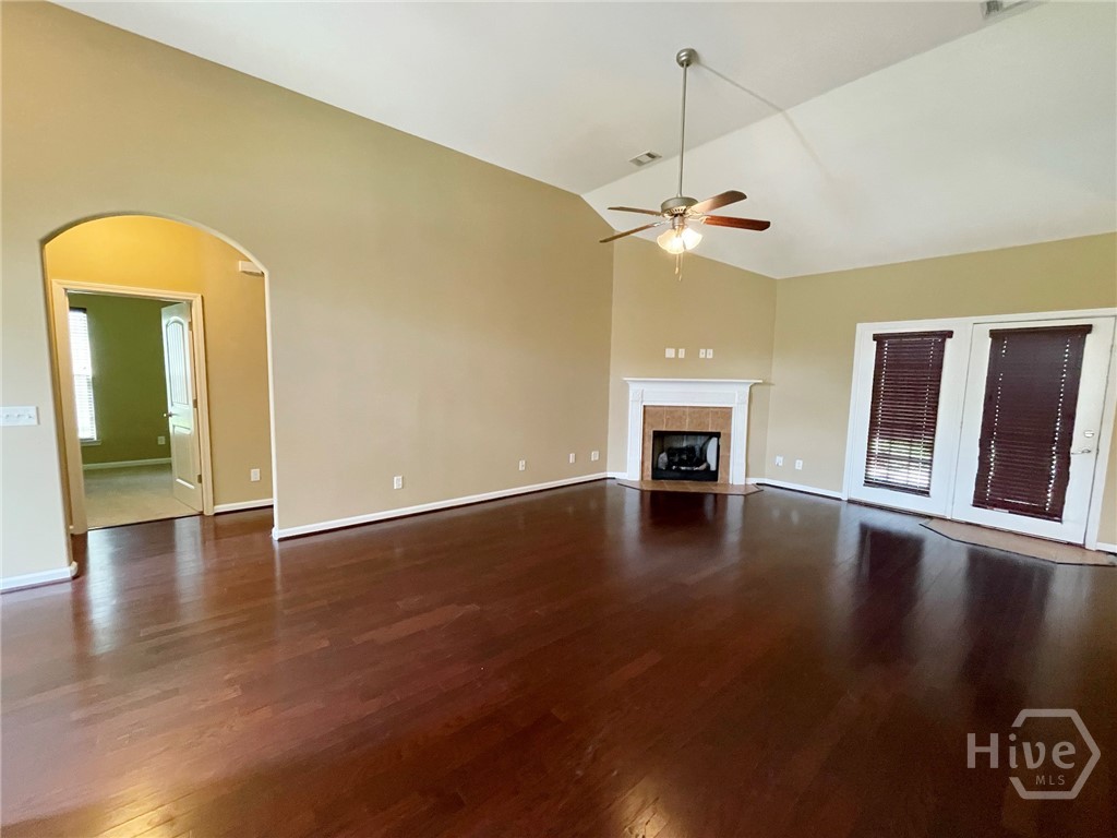 216 Carlisle Way Property Photo 26
