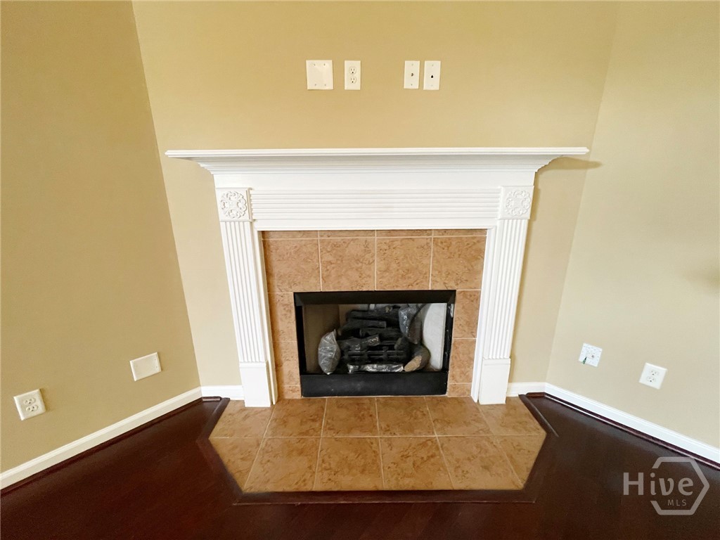 216 Carlisle Way Property Photo 28