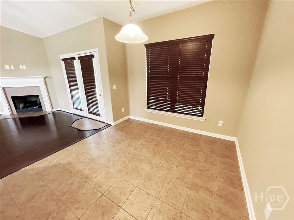216 Carlisle Way Property Photo 34