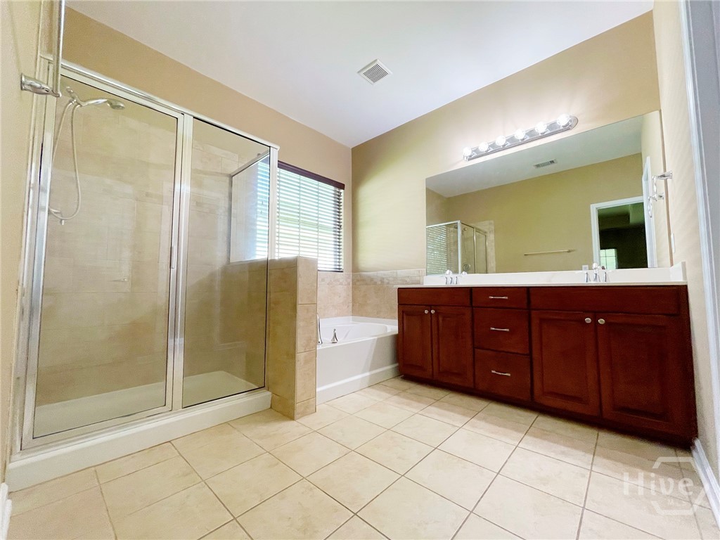 216 Carlisle Way Property Photo 46