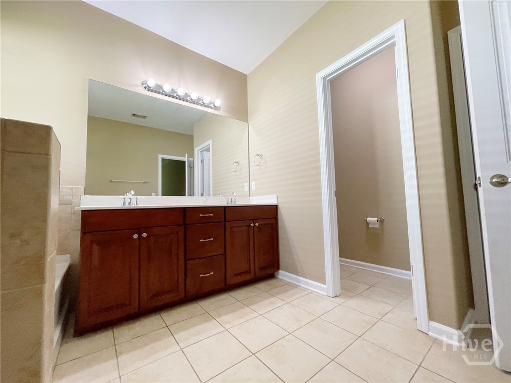 216 Carlisle Way Property Photo 48
