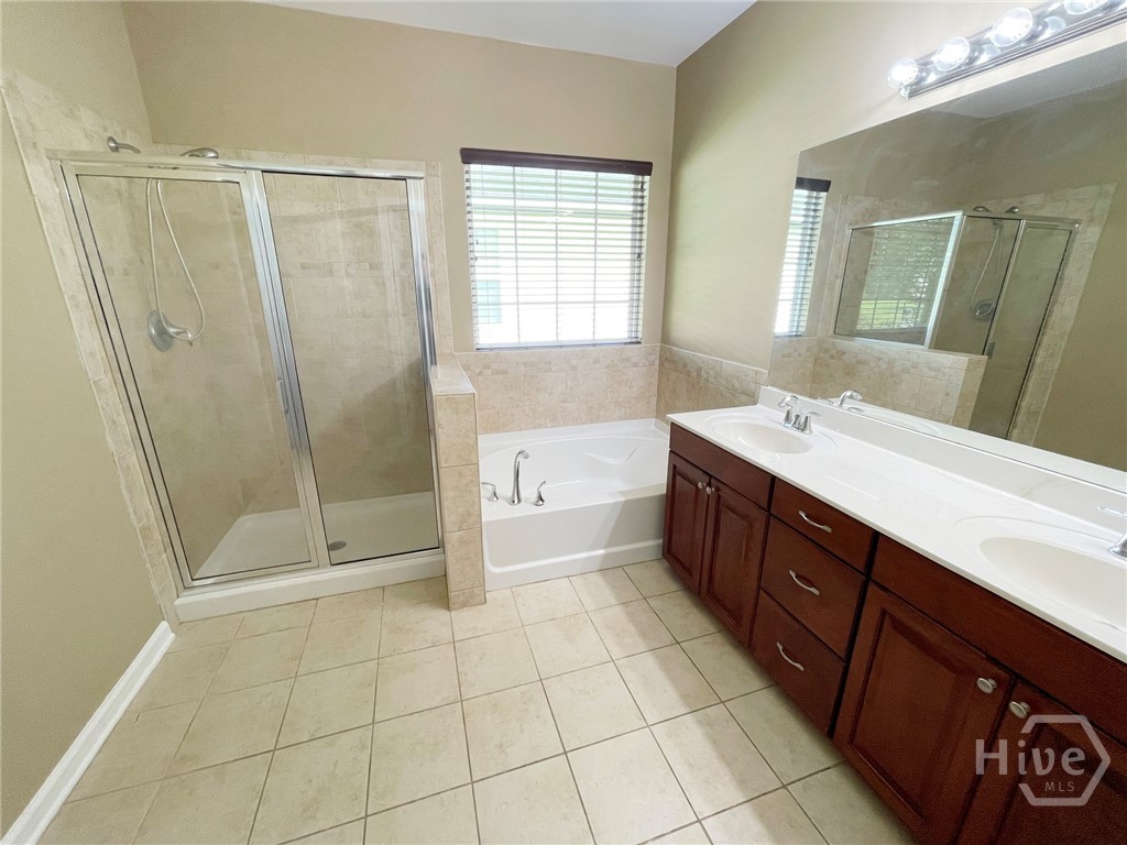 216 Carlisle Way Property Photo 49