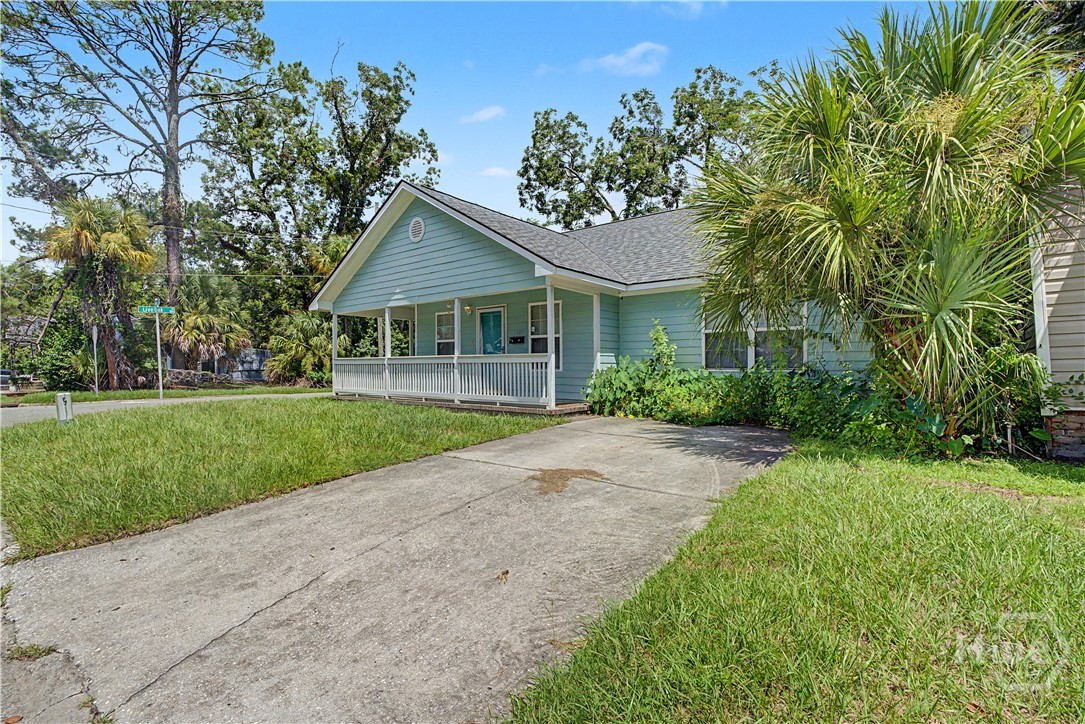1202 E Waldburg Street Property Photo 3