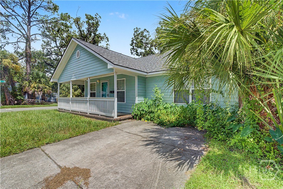 1202 E Waldburg Street Property Photo 4