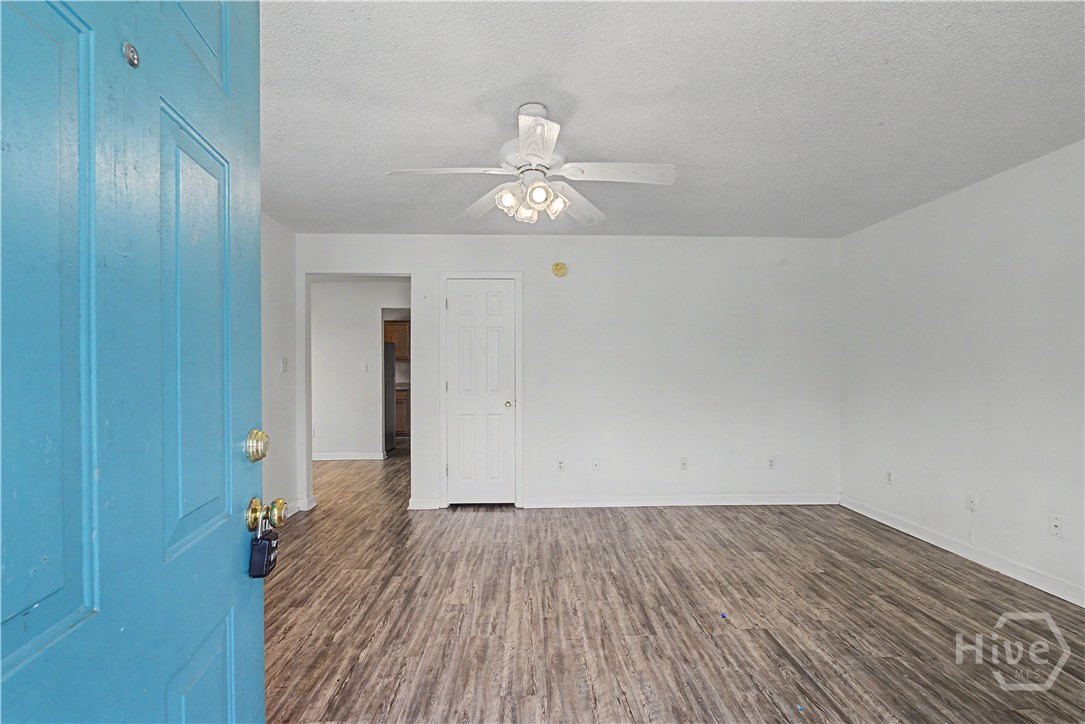 1202 E Waldburg Street Property Photo 7