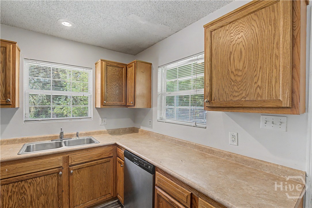 1202 E Waldburg Street Property Photo 13