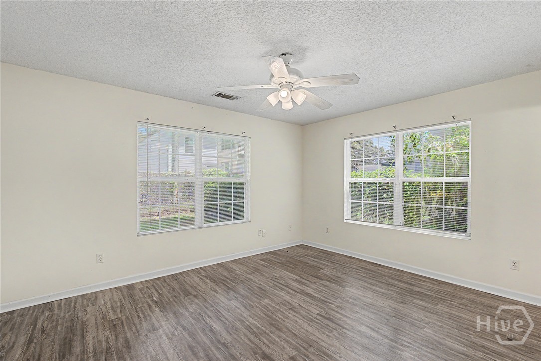 1202 E Waldburg Street Property Photo 19