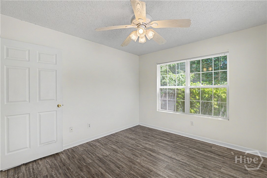 1202 E Waldburg Street Property Photo 25