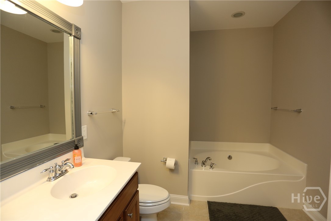 219 Lake View Drive Property Photo 22