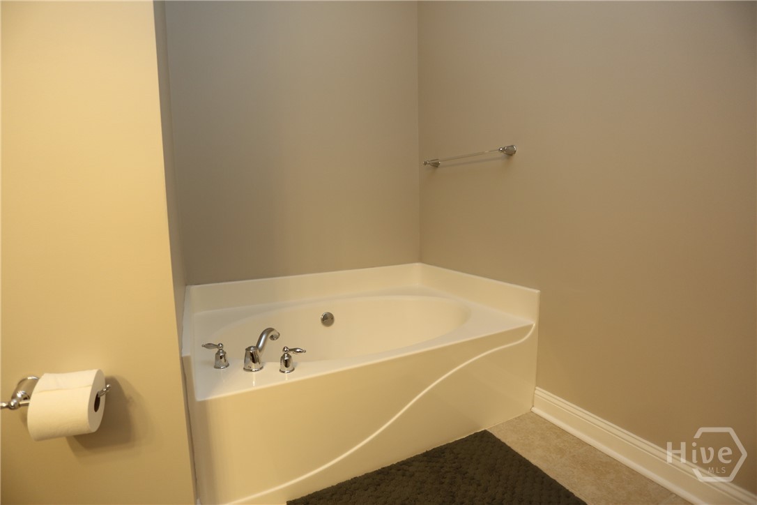 219 Lake View Drive Property Photo 23
