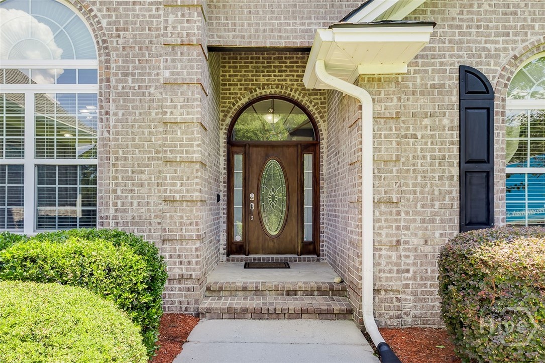 110 Sweetwater Circle Property Photo 4