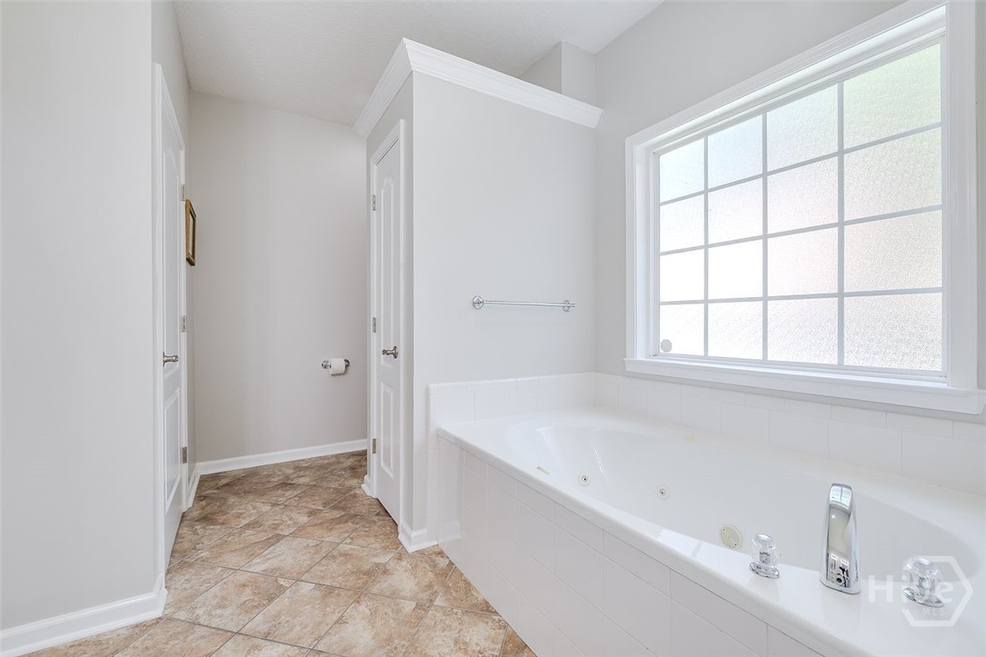 110 Sweetwater Circle Property Photo 41