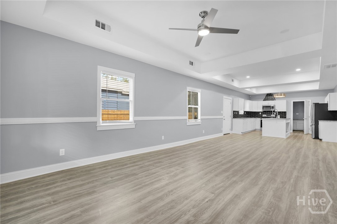 1114 1/2 E Bolton Street Property Photo 10