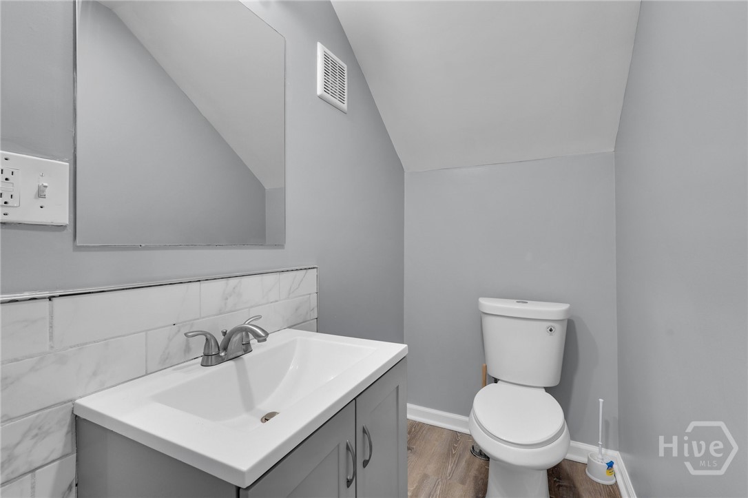 1114 1/2 E Bolton Street Property Photo 27