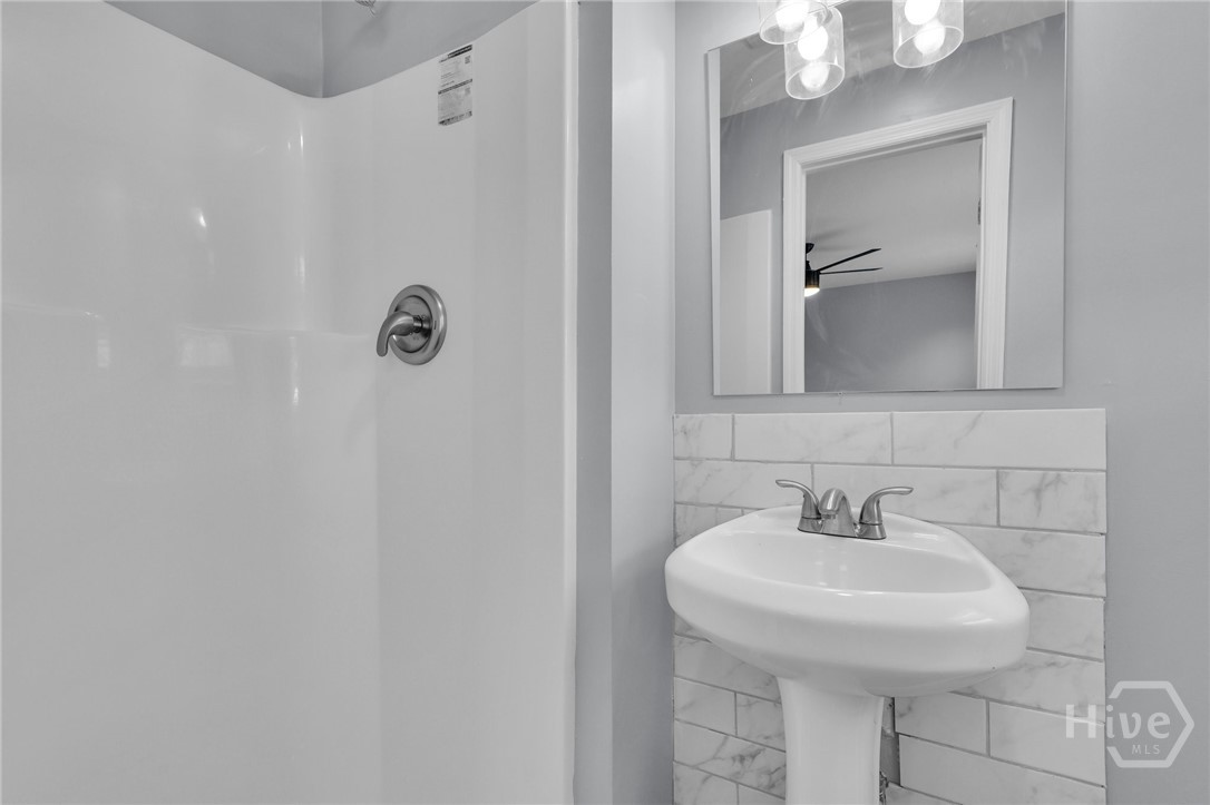 1114 1/2 E Bolton Street Property Photo 33