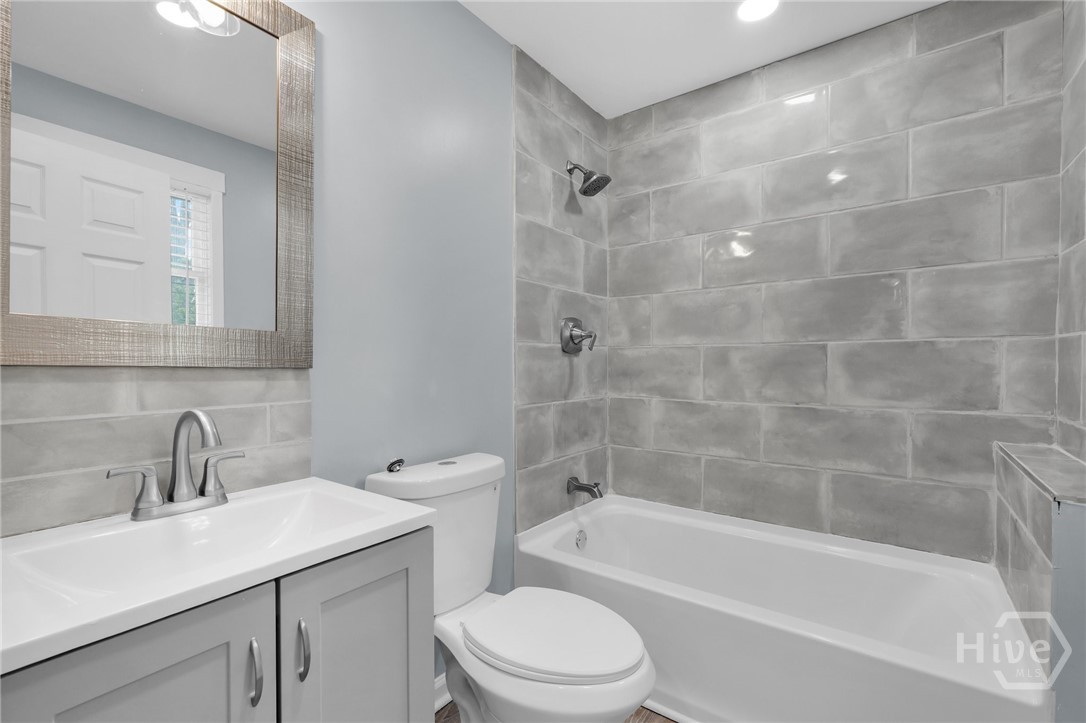 1114 1/2 E Bolton Street Property Photo 41