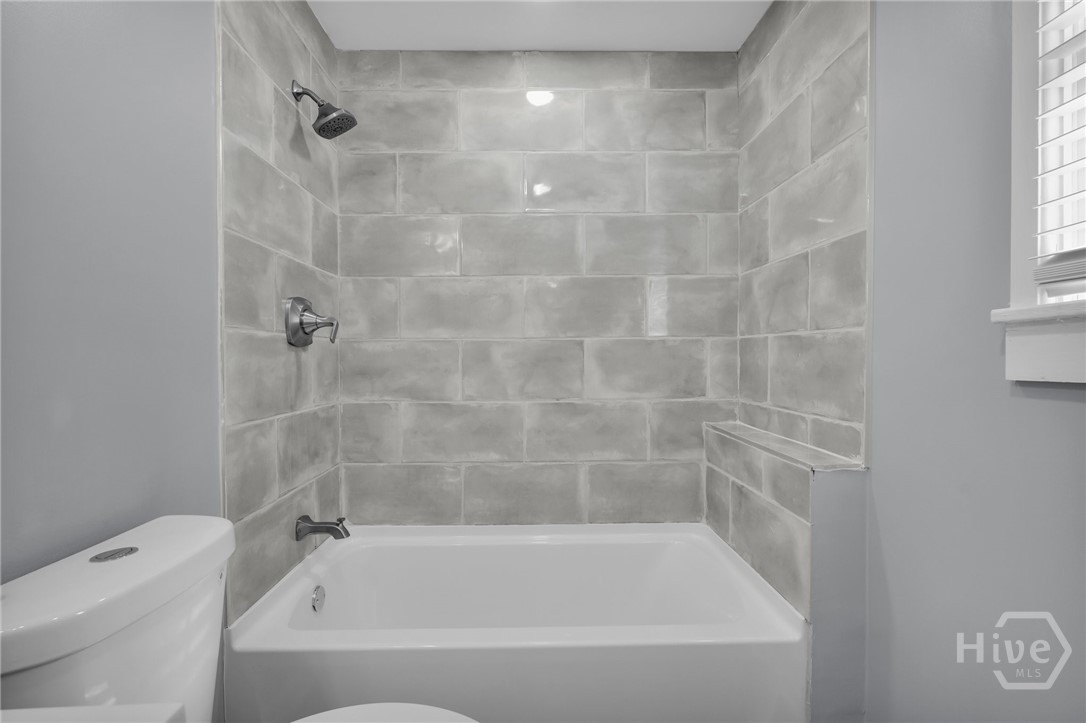 1114 1/2 E Bolton Street Property Photo 43