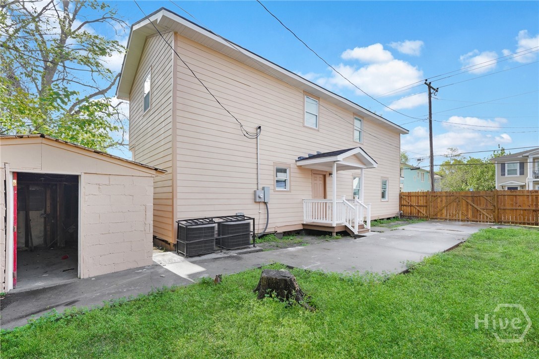 1114 1/2 E Bolton Street Property Photo 47