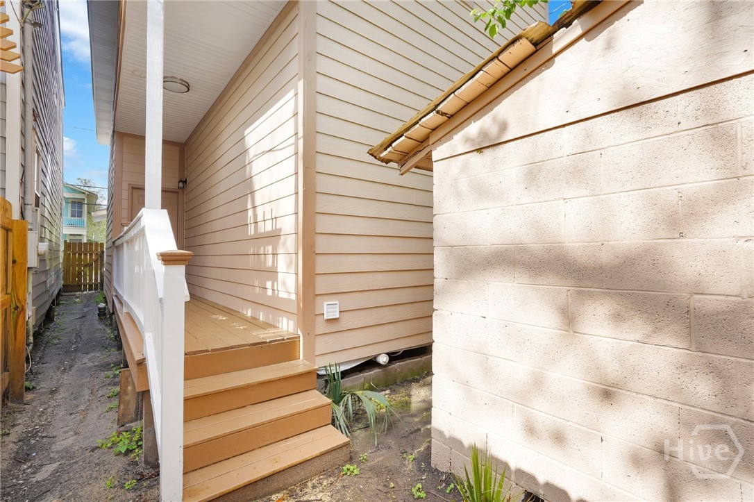 1114 1/2 E Bolton Street Property Photo 51