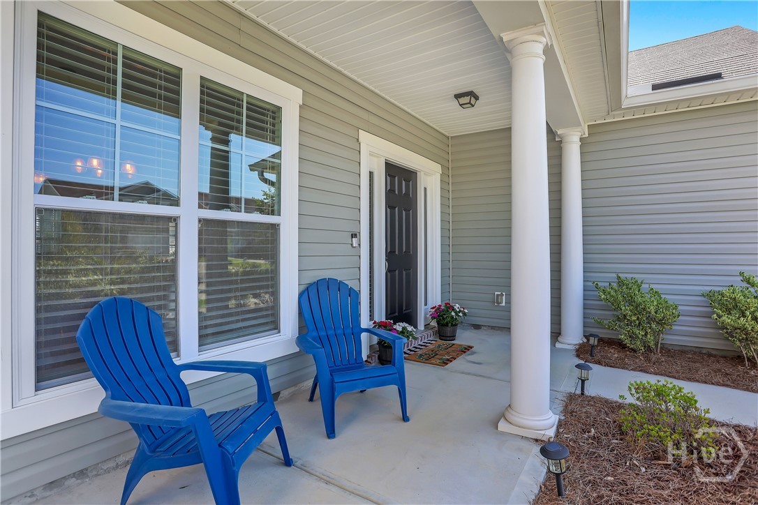 238 Lakepointe Drive Property Photo 6