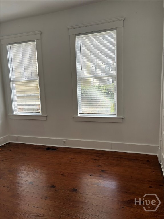 810 Barnard Property Photo 11
