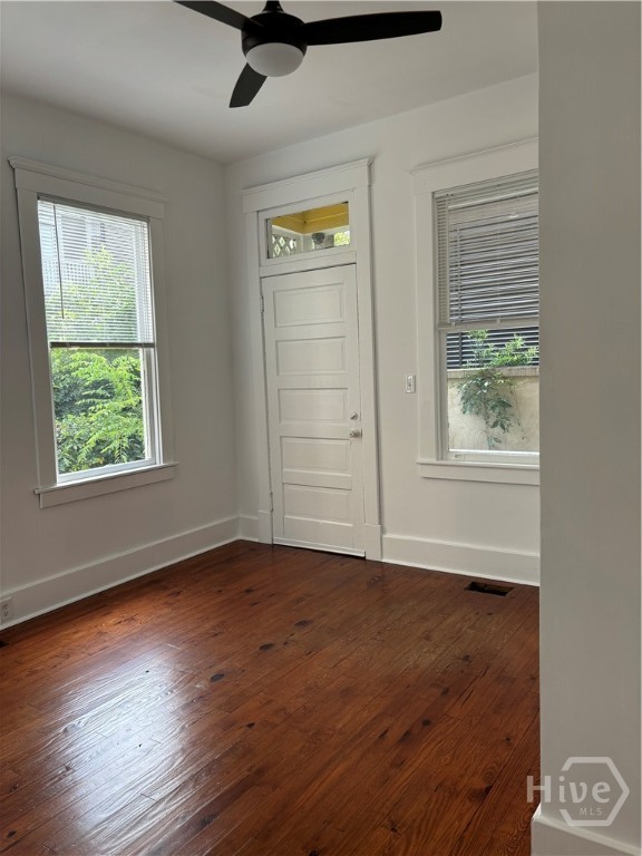 810 Barnard Property Photo 13