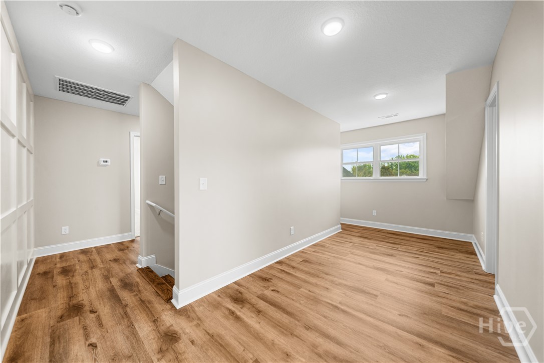 7 Honeysuckle Drive Property Photo 22