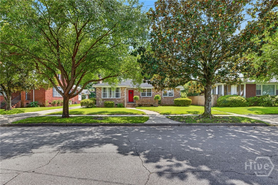 511 E 53rd Street Property Photo 4