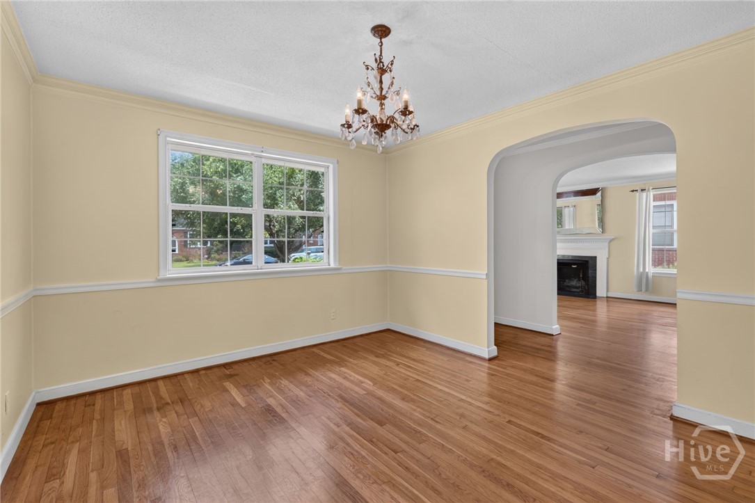 511 E 53rd Street Property Photo 10