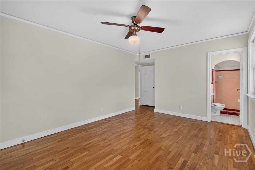 511 E 53rd Street Property Photo 25