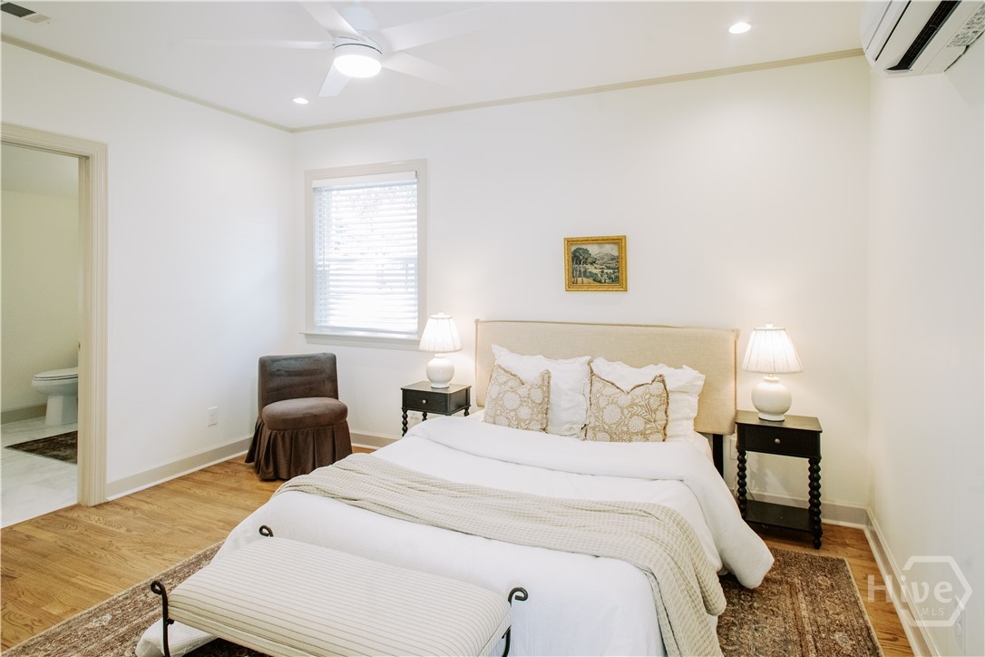 33 E 63rd Street Property Photo 19