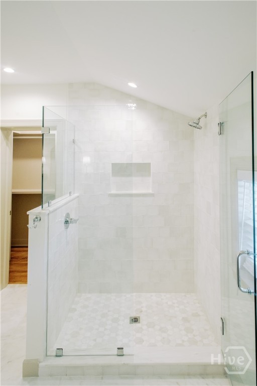 33 E 63rd Street Property Photo 23